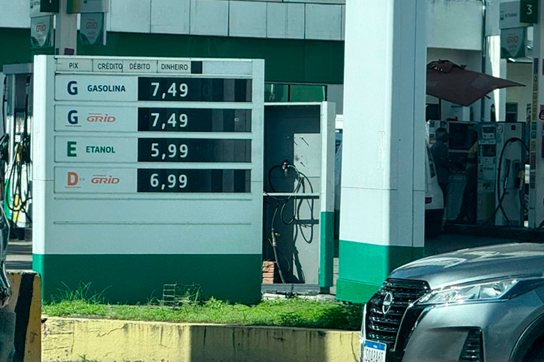 Gasolina sobe no Recife mesmo sem reajuste da Petrobras
