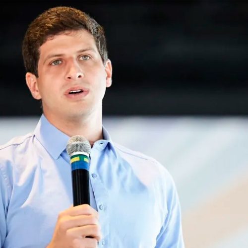João Campos deve deixar a Prefeitura do Recife já em abril
