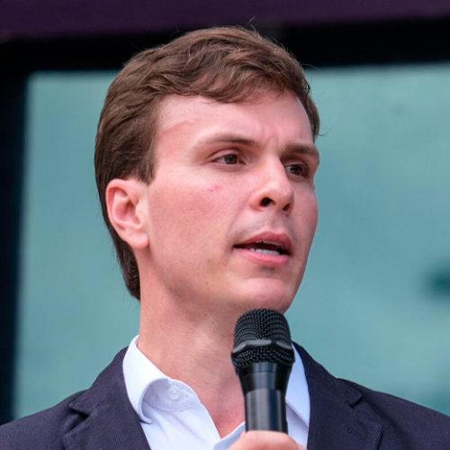 A quem interessa tirar Miguel Coelho da disputa eleitoral em 2026?
