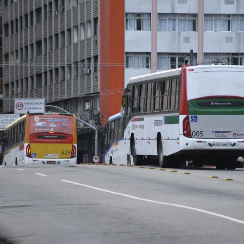Aumenta ou não? Justiça de Pernambuco suspende reajuste das passagens de ônibus no Grande Recife